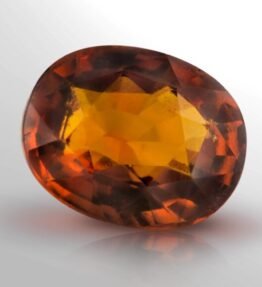 Buy 4.65 Ratti  Reddish Hessonite Garnet(Gomed) Gemstone
