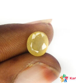 kanaka pushya raga stone    gems 2.1 Carat oval Shape