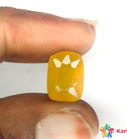 kanakapushyaragam stone natural certified 8.8 Carat oval Shape