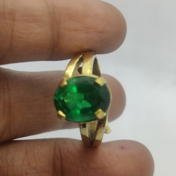 Round Emerald Ring
